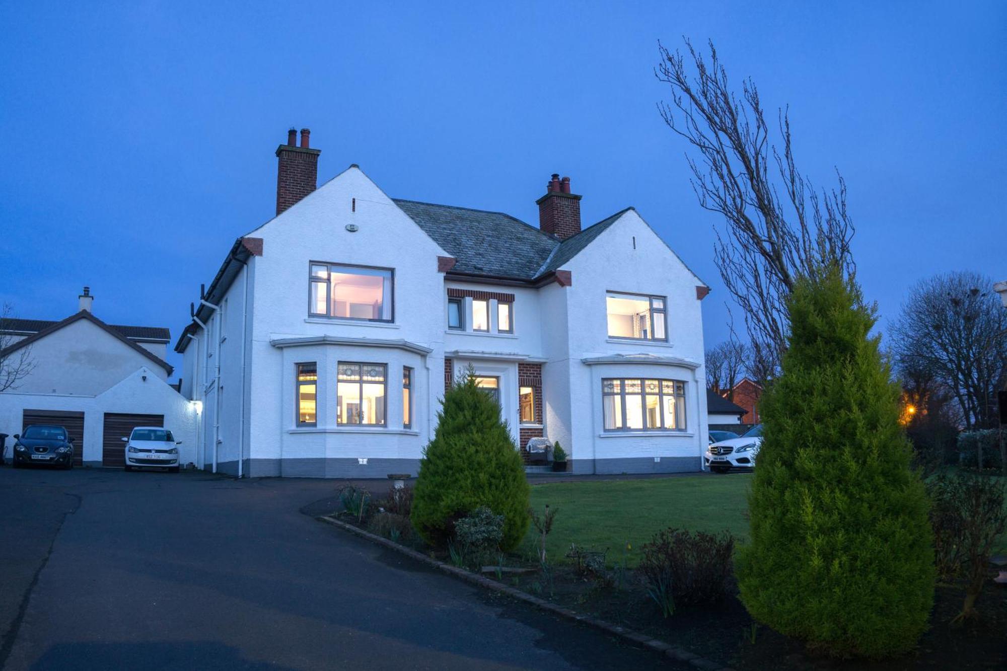 Larkhill House Hotel Портръш Екстериор снимка